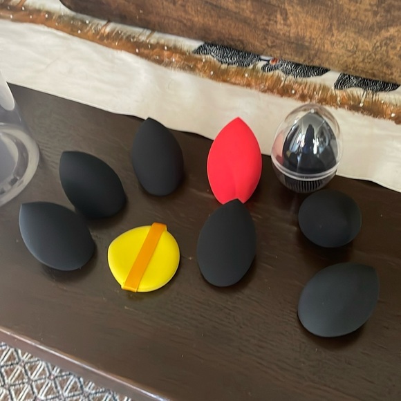 jnran Other - 🛍️🛍️HOST PICK🛍️🛍️Gorgeous Makeup Sponges NIB